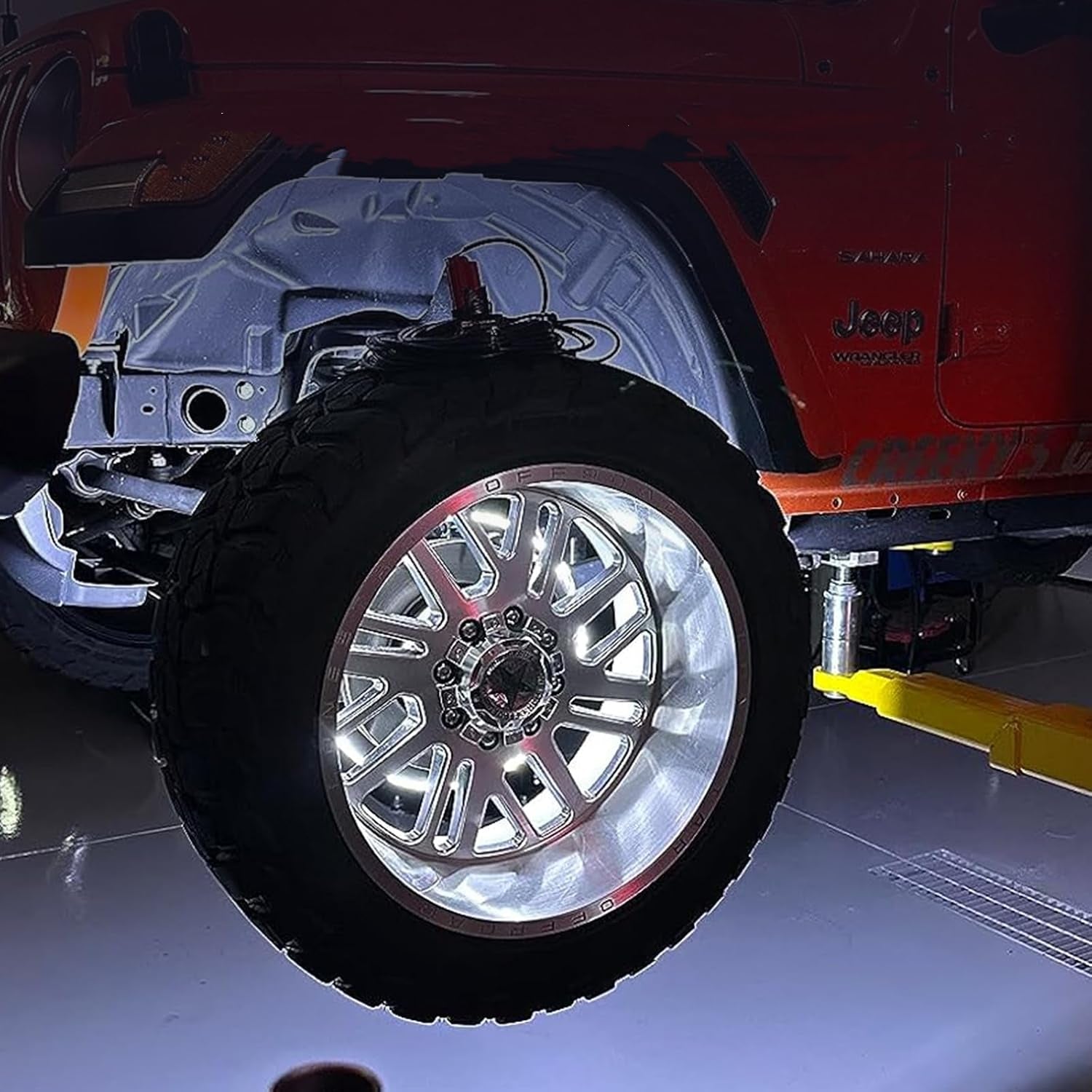 15.5" Quad Row Pure White Rim Lights Flashing/Breathe LED Illuminated Wheel Ring Light High Intensity Cold White Tire Light for Car Truck Vehical Switch/Remote Ctrl(15.5'')