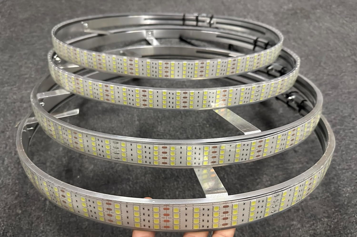 15.5" Quad Row Pure White Rim Lights Flashing/Breathe LED Illuminated Wheel Ring Light High Intensity Cold White Tire Light for Car Truck Vehical Switch/Remote Ctrl(15.5'')